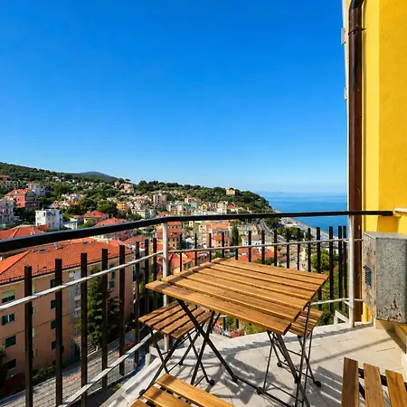 Terrazzo Vista Mare & A Piedi 아파트 *